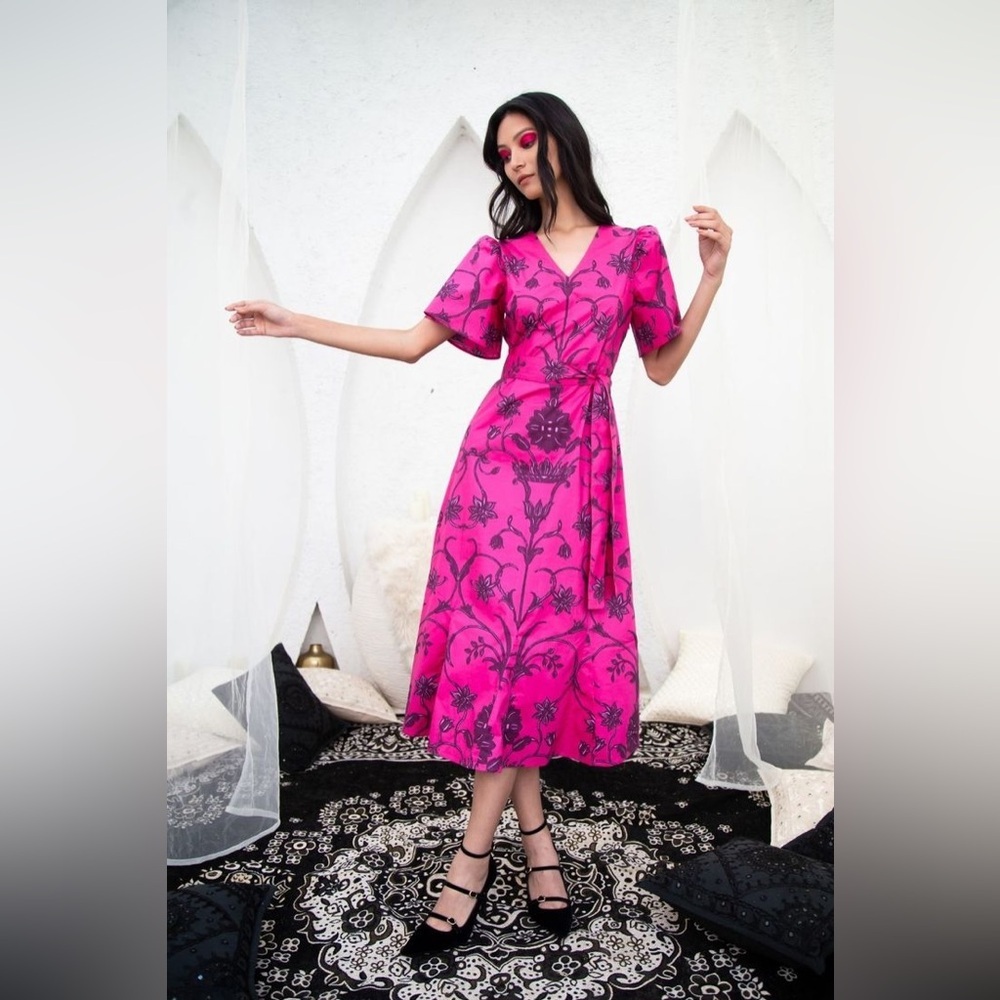 Beyond by Vera fuschia link floral waist tie small Anthropologie boho chic flaws